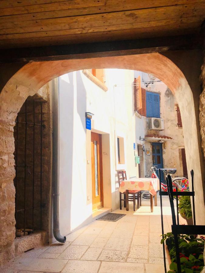 Istrian Stone House In The Heart Of The Beautiful Fishing Village Fazana - Only Few Steps From The Sea And The Wonderful Beach - Incl Plasma-Quad-Plus-Filter Against C O V I D Exteriör bild