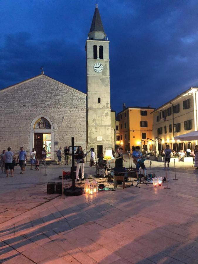 Istrian Stone House In The Heart Of The Beautiful Fishing Village Fazana - Only Few Steps From The Sea And The Wonderful Beach - Incl Plasma-Quad-Plus-Filter Against C O V I D Exteriör bild